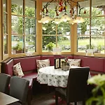 ホテル Vintage Charivari- Sommer Hoernerbahnen Kostenlos Mit Restaurant *