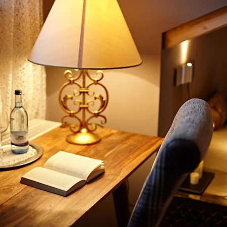 Hotel Vintage Hotel Charivari- Sommer Hoernerbahnen Kostenlos Mit Restaurant