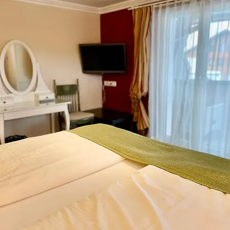 Vintage Hotel Charivari- Sommer Hoernerbahnen Kostenlos Mit Restaurant Bolsterlang