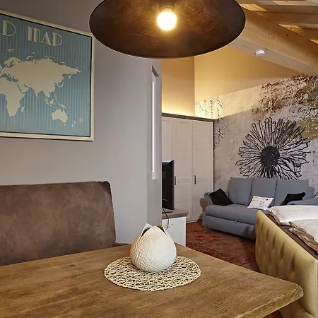 Vintage Hotel Charivari- Sommer Hoernerbahnen Kostenlos Mit Restaurant